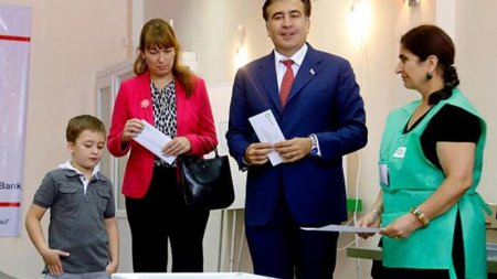 Saakaşvili: “Seçkidən sonra Gürcüstana qayıdacam”