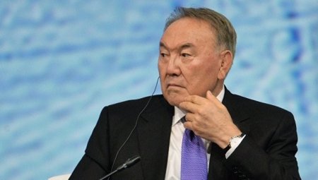Nazarbayev İrəvana gedir