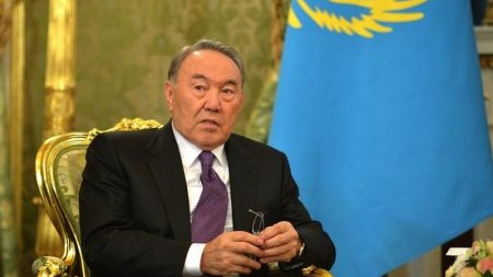 Nazarbayev Gülənin əsas adamını ölkədən qovdu