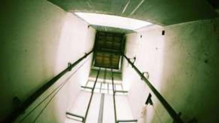 ANAMA-nın binasındakı liftdə QƏZA: 8 yaralı (YENİLƏNİB)