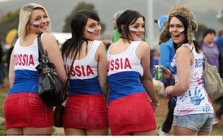 Putindən rus qızların turistlərlə yatmasına reaksiya : "İstədiklərini etsinlər"