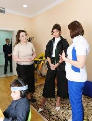 Birinci vitse-prezident Mehriban Əliyeva Bakıdakı Uşaq Psixonevroloji Mərkəzində olub - FOTO