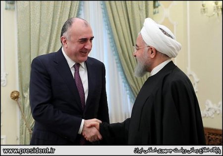 Elmar Məmmədyarov İran prezidenti ilə görüşüb