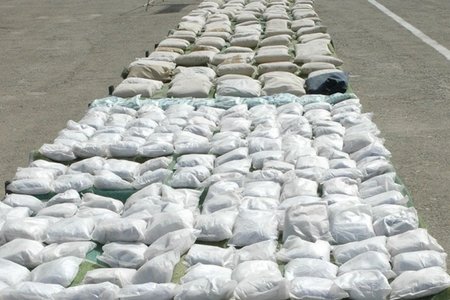 İran polisi 2,5 ton narkotik vasitə müsadirə edib