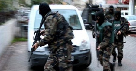 Türkiyədə parlamentin binasına daxil olmaq istəyən 2 terrorçu saxlanılıb