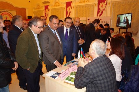345 VAKANT İŞ YERİ TƏKLİF OLUNUB