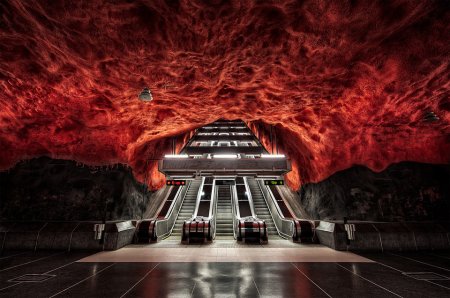 Dünyanın ən qeyri-adi metro stansiyası 