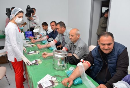 PİRALLAHIDA QANVERMƏ AKSİYASI KEÇİRİLİB