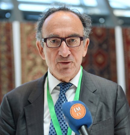 FİLİPP KEYLA: BAKININ GÖZƏLLİYİNƏ VƏ AZƏRBAYCANLILARIN QONAQPƏRVƏRLİYİNƏ HEYRANAM