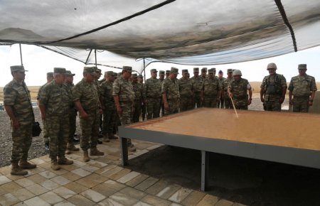 Azərbaycan ordusu döyüş atışlı təlimlərə başladı – FOTOLAR