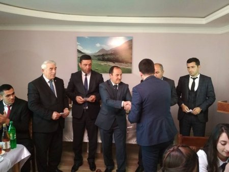 “Sədərək” şadlıq evində Sədərək rayonunun ictimai həyatında və yaradıcılıq sahəsində fərqlənən istedadlı gənclərin mükafatlandırılması mərasimi keçirilmişdir-FOTOLAR
