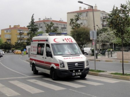 Türkiyədə avtomobillə motosiklet toqquşdu: ölən və yaralanan var