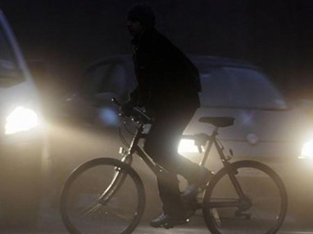 Ucarda avtomobil velosipedçini vuraraq öldürüb