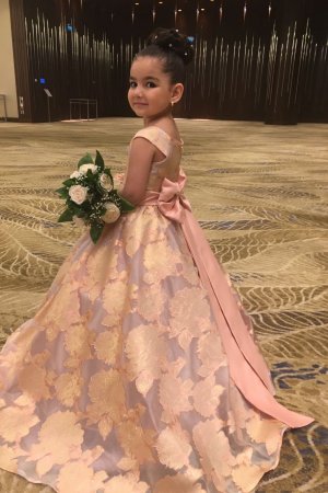 İlin ən gözəl qızı adına layiq görülmüş 6-yaşlı Ayla Talıbovanın bu gün doğum günüdür -VİDEO-FOTOLARI