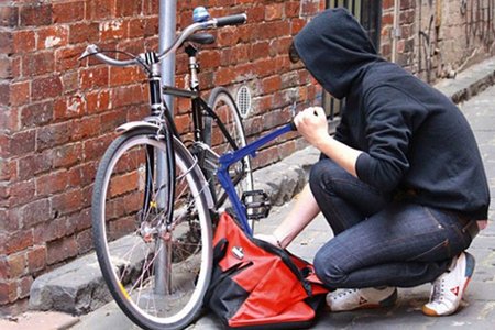 25 yaşlı azərbaycanlı Almaniyada onlarla velosiped oğurladı