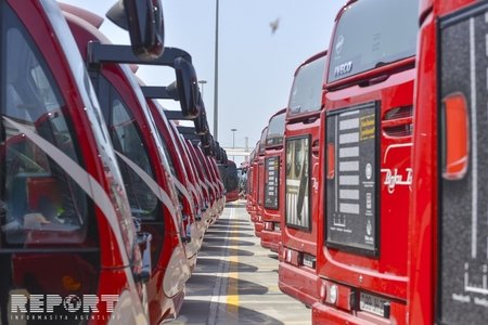 “BakuBus”ın avtobusu “Jiquli”yə çırpılıb