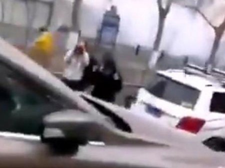 Ticarət mərkəzində parlayış