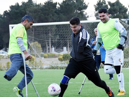 Yaşıl meydanda döyüşən “Qarabağ qaziləri”