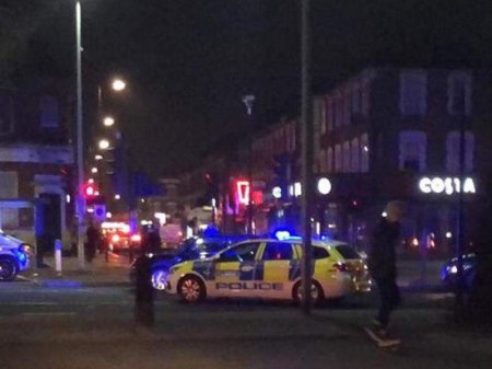 Londonda avtomobillə velosiped toqquşdu: sürücünün vəziyyəti kritikdir