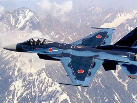 Qırıcı təyyarə dənizə düşdü