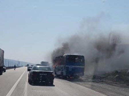 Bakıda sərnişin avtobusu alışdı - YENİLƏNİB