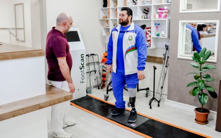 Mehriban Əliyevanın tapşırığı ilə Qarabağ əlillərinə protezlər verildi - Fotolar