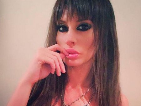 "Məndə tanınmış siyasətçilərin porno videosu var" deyən modelin çılpaq cəsədi tapıldı - FOTOLARI