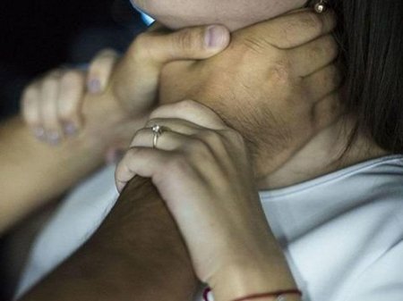 Ailəli olan əmisiqızı ilə eşq yaşadı, oteldə boğub öldürdü - MƏHKƏMƏ