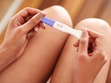 Ər taksi sürücüsündən hamilə qalan arvadını bıçaqladı - FOTO