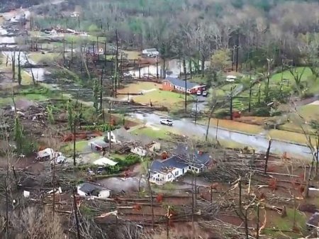 ABŞ-ı tornadolar və qasırğalar vurdu: 23 ölü