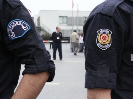 Türkiyə polisi genişmiqyaslı reydlərə başladı - Ankarada