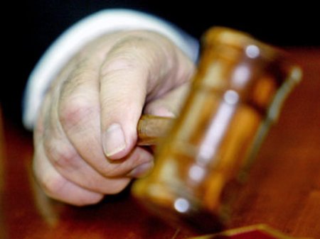 Bakıda qadını vurub öldürən yeniyetmənin işi məhkəməyə göndərildi