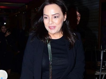 Ebru hamiləlik xəbərini yenə təkzib etdi