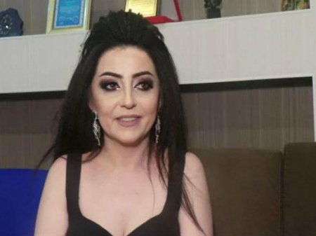 Ukraynada Afətin başına pul səpdilər