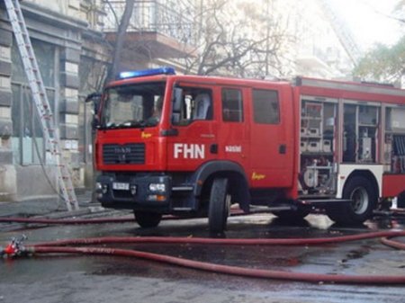 Bakıda beşmərtəbəli binada yanğın