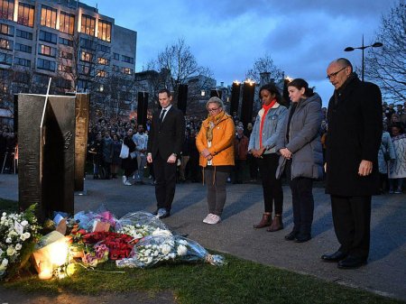 Dünya məsciddəki gülləbaran qurbanlarını andı - FOTO