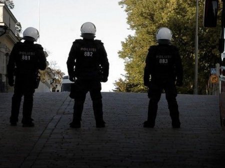 Finlandiyada məscidə irqçi hücum oldu