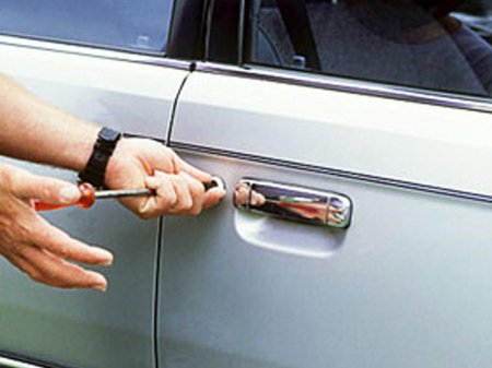 Gəncədə avtomobil qaçıran şəxs saxlanılıb