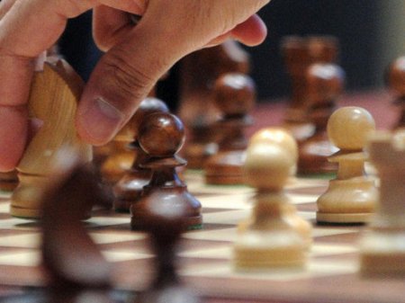 8 yaşlı qaçqın şagird şahmat üzrə çempion oldu