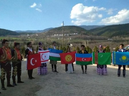 Türkiyədə Koroğluya abidə ucaldıldı