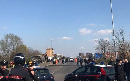 Sürücü 51 məktəblinin olduğu avtobusu yandırdı - 12 məktəbli və 2 müəllim zəhərlənib