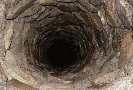 Lənkəranda uşaq su quyusuna düşdü