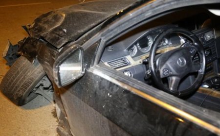 Bakıda avtomobil yük maşınına çırpıldı: ölən var