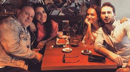 Keçmiş ər-arvad yeni sevgililəri ilə eyni masada - FOTO