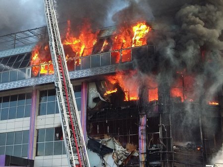 Bakıda qorxunc yanğından YENİ GÖRÜNTÜLƏR