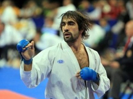 Rafael Ağayev Avropa çempionatının finalına yüksəlib