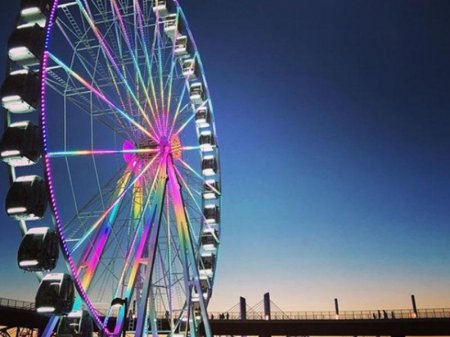 Şeytan çarxında sevişən cütlük tutuldu - FOTO