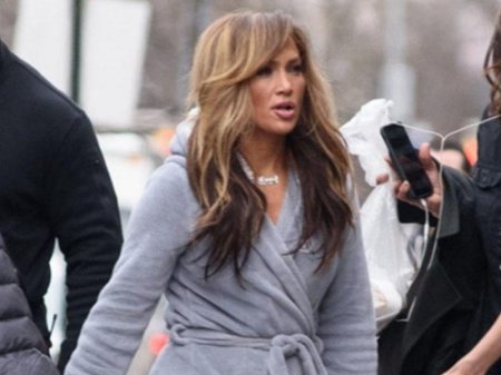 Cey Lo hamam xalatında küçəyə çıxdı - FOTO