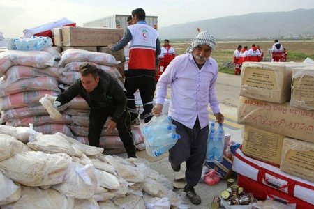 İranda fəlakət bölgəsində həyat davam edir