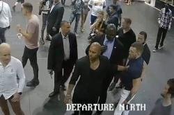 Makqreqor fanatının telefonunu qırıq-qırıq etdi - FOTO